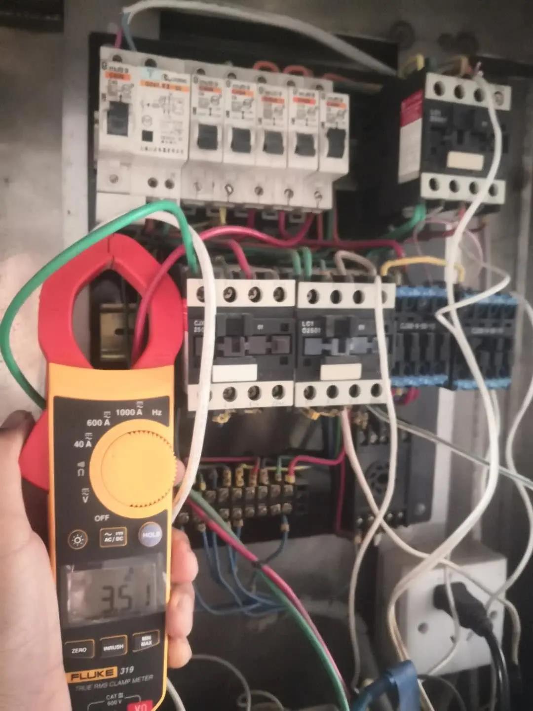 福禄克319钳表在日常机电维修