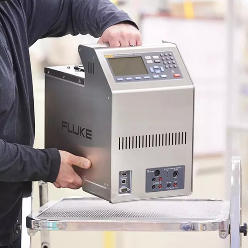 FLUKE7109A便携式校准恒温槽